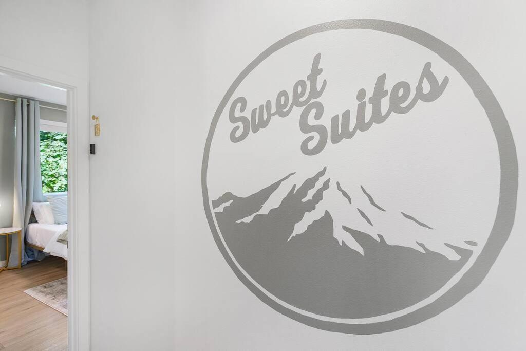 Jimi'S Sweet Suite - 84 Walkscore 시애틀 외부 사진